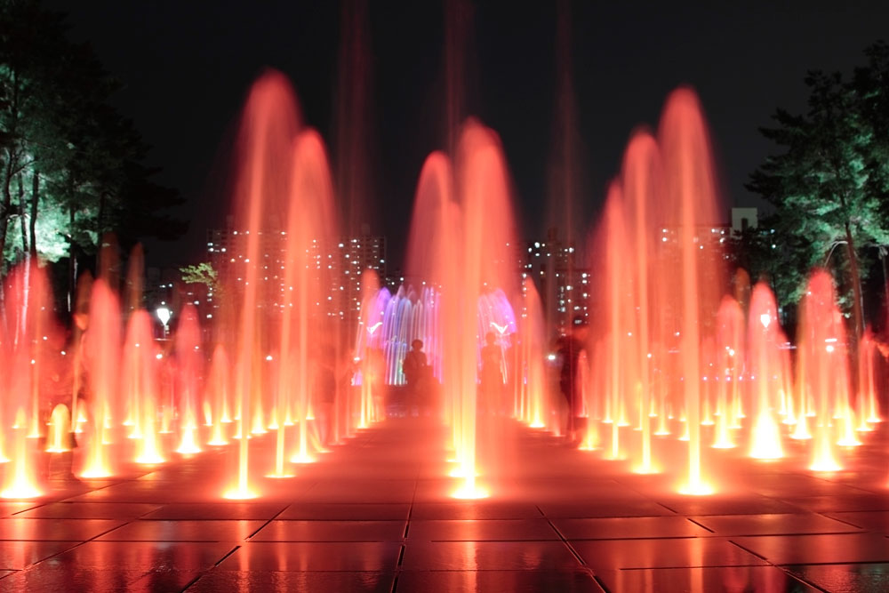 Сухой фонтан | Springbrunnen garten, Wasserelemente im freien, Brunnen garten